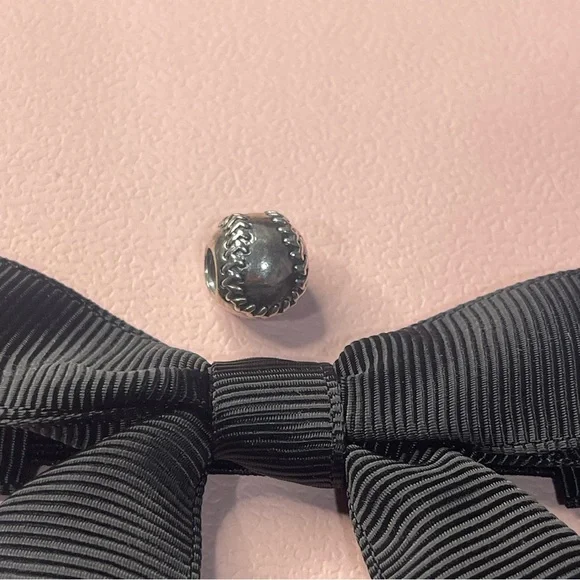 Pandora Baseball Charm - Picture 3 of 7
